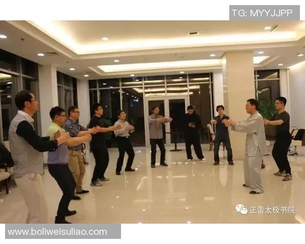 太极与足球的完美结合探讨运动哲学与团队协作的深层关系